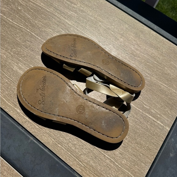 Salt water sandals gold/Champagne color - Picture 4 of 4